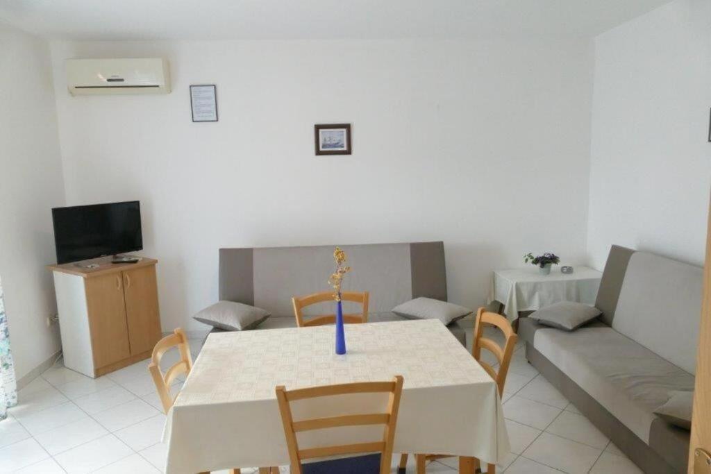 Apartments Jasmin Barbat na Rabu Экстерьер фото