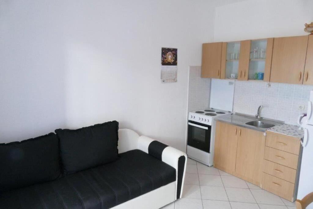 Apartments Jasmin Barbat na Rabu Экстерьер фото