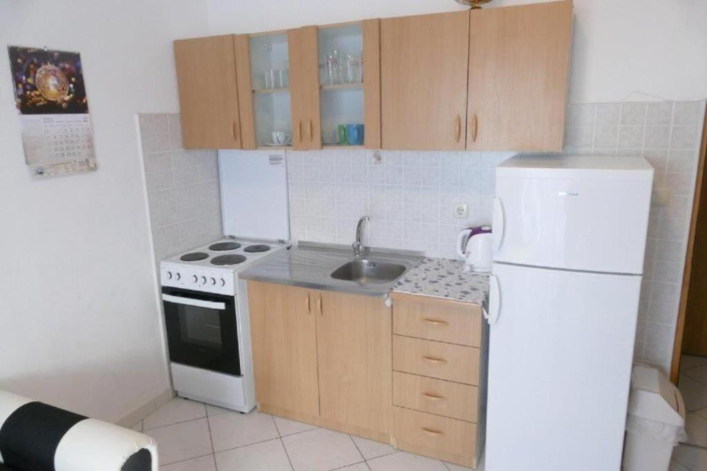 Apartments Jasmin Barbat na Rabu Экстерьер фото
