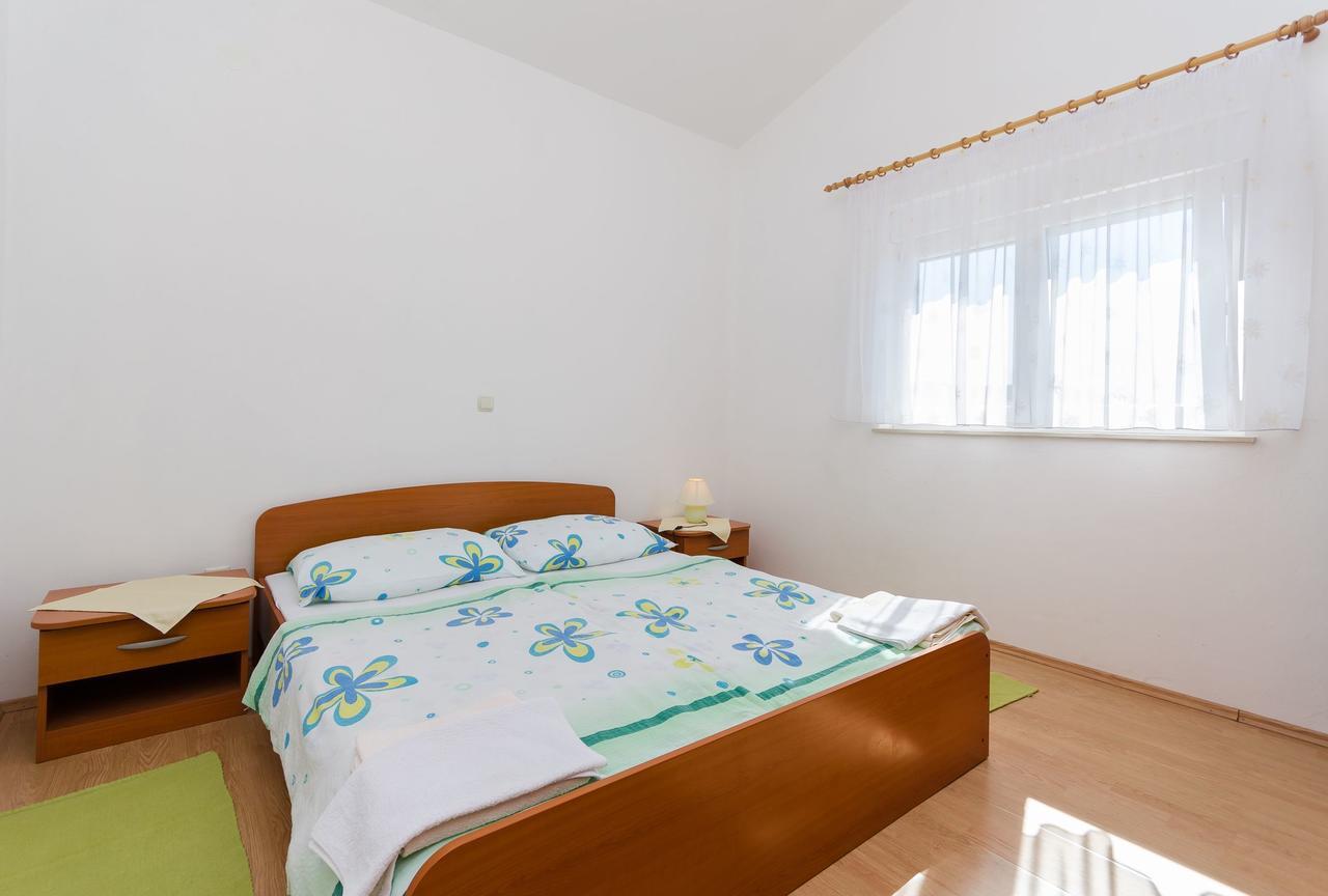 Apartments Jasmin Barbat na Rabu Экстерьер фото