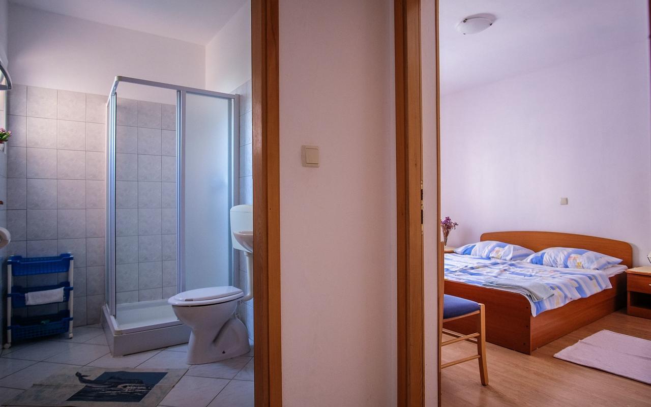 Apartments Jasmin Barbat na Rabu Экстерьер фото
